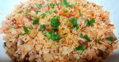 Cơm chiên kim chi đậm vị, nhanh gọn