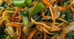 Quick Vegetable Stir-Fried Noodles