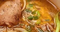 Bún bò chả bì giò heo nước dùng mắm ruốc
