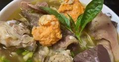 Cách nấu bún bò Huế đậm đà chuẩn vị tại nhà