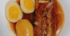 Thịt ba chỉ kho hột vịt đậm đà