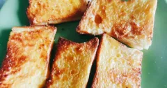 Bánh mì sandwich kẹp sữa chua nướng giòn