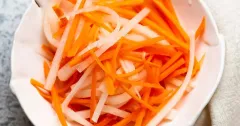 Vietnamese Pickled Carrots and Daikon