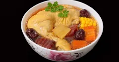 Gà hầm laghim rau củ ngọt thanh