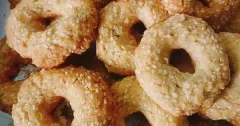 Bánh vòng mè dừa giòn thơm