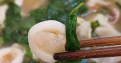 Canh chua mực lá lốt nấu quả chay