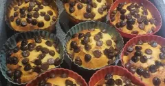 Orange Chocolate Chip Cupcakes