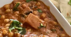 Vegan Butter Chicken with Jackfruit and Chickpeas