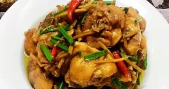 Gà Kho Gừng Đậm Đà Thơm Cay Đưa Cơm