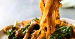 Pad See Ew (Thai Stir-Fried Noodles)