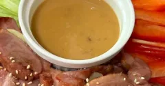 Bánh Tráng Cuốn Vịt Hun Khói Sốt Đậu Phộng