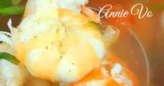 Canh Cà Chua Nấu Thơm Với Tôm Và Cá Viên
