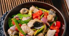 Chinese Fish Stir-Fry with Crisp Vegetables