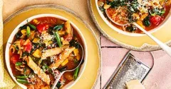 Hearty Kale and Wholemeal Penne Soup