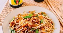 Easy Thai Soy Sauce Rice Noodles