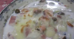 Salmon and Chinese Cabbage Gratin Soup