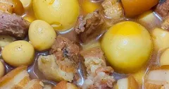Thịt Kho Tàu Trứng Vịt Nước Dừa Đậm Đà