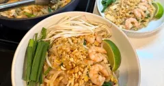 Authentic Shrimp Pad Thai