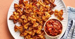 Crispy Air Fryer Pasta Chips