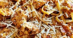 Creamy Tomato Garlic Butter Chicken Pasta