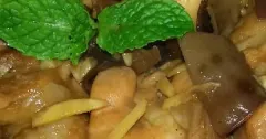 Gà Kho Nấm Mèo Đậm Đà Dễ Ăn
