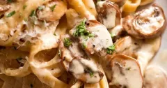 Creamy Garlic Mushroom Pasta