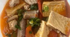 Bún riêu cua đồng sườn non đậm đà