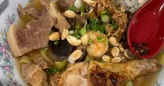 Mì Quảng gà heo tôm đậm đà chuẩn vị miền Trung