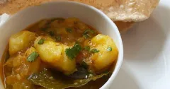 Alu Puri with Spiced Potato Masala