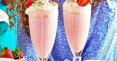 Creamy Strawberry Malt Milkshake