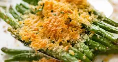 Crispy Parmesan Roasted Green Beans