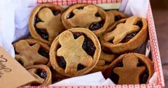 Gingerbread Mince Pies