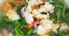 Canh chua rau muống nấu tôm thanh mát