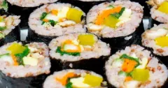 Chicken Bulgogi Kimbap (Korean Seaweed Rice Rolls)