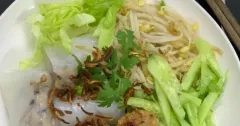 Bánh Cuốn Bằng Chảo Chống Dính Kèm Thịt Viên Rán