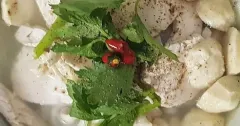 Phở gà nước trong ngọt thanh