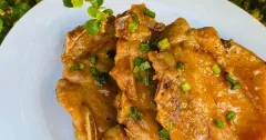 Sườn ram mặn ngọt kiểu cơm tấm chuẩn vị Sài Gòn