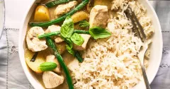 Authentic Thai Green Chicken Curry with Coconut Milk