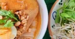 Mì Quảng Tôm Gà Trứng Đậm Đà Chuẩn Vị Miền Trung