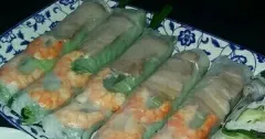 Gỏi Cuốn Tôm Thịt Chuẩn Vị Nam Bộ Với Tương Chấm Béo Ngậy