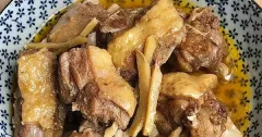 Gà hoặc vịt kho gừng đậm đà