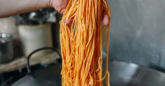 How to Cook Lo Mein Noodles Perfectly