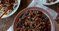 Chinese Meat Sauce with Mushrooms