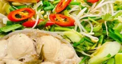 Canh chua cá bớp nấu măng và dưa cải thanh ngọt