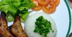 Cơm Tấm Sườn Cây Nướng Sốt Miso Đậm Đà