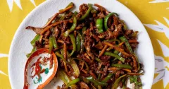 Beef with Bamboo Shoots and Peppers Stir-Fry
