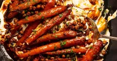 Spicy Maple Roasted Carrots with Crispy Chickpeas