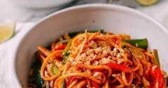 Easy Thai Red Curry Chicken Noodles