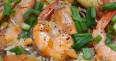 Canh Chua Tôm Thanh Mát Đậm Đà