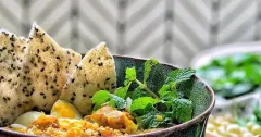 Cách Nấu Mì Quảng Tôm Thịt Sườn Đậm Đà Chuẩn Vị Miền Trung
